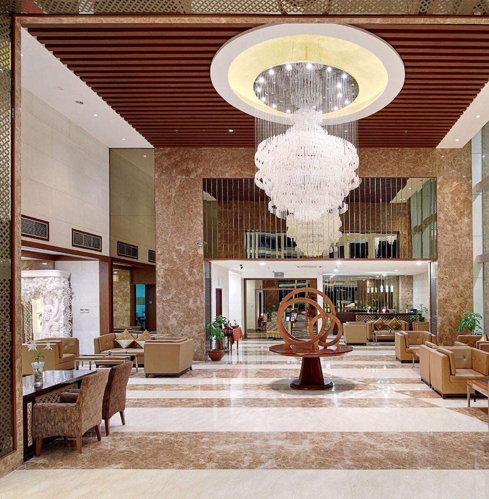 Aston Solo Hotel Exterior photo