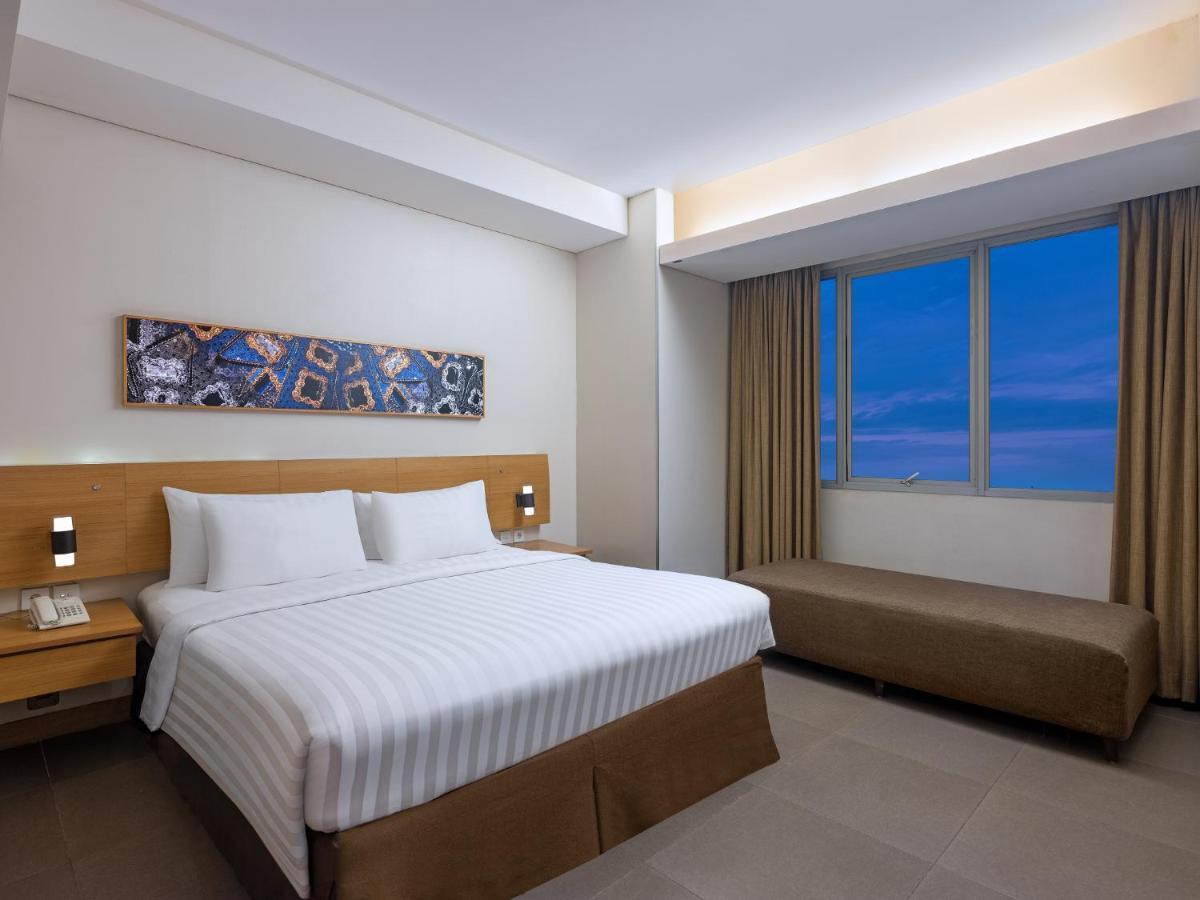 Aston Solo Hotel Exterior photo