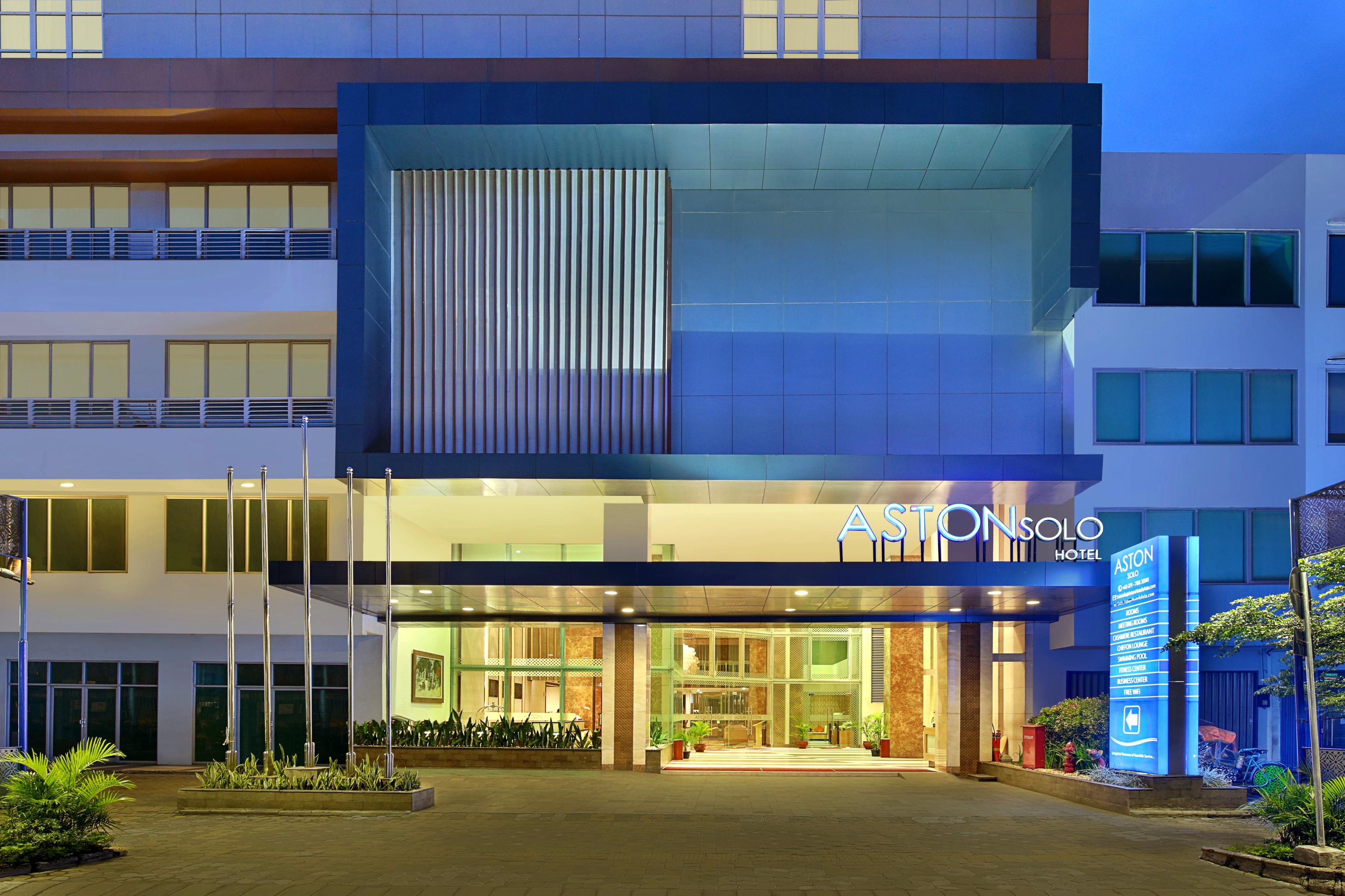 Aston Solo Hotel Exterior photo