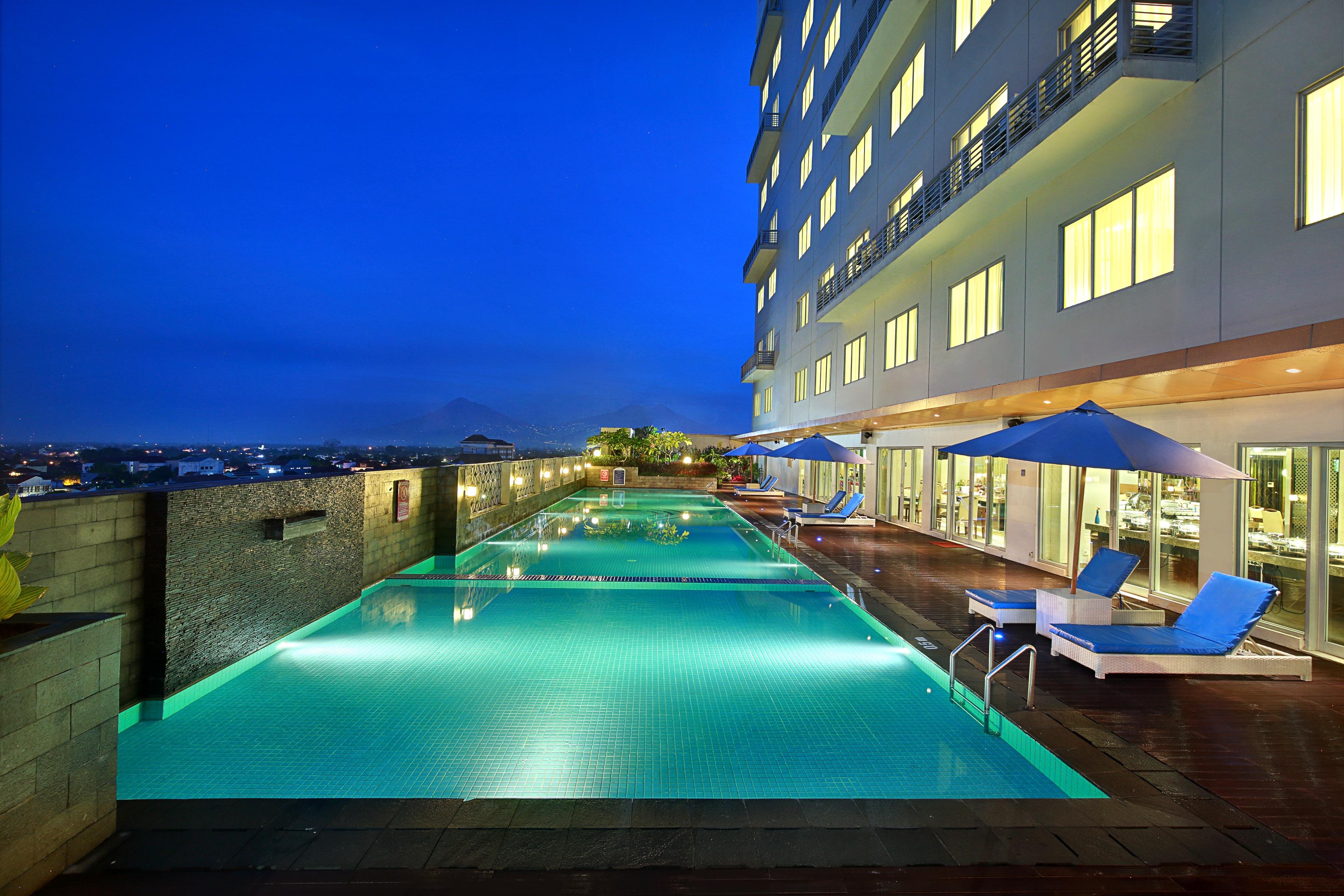Aston Solo Hotel Exterior photo